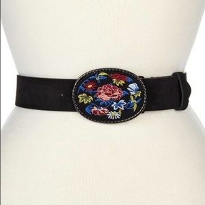 Steve Madden Boho Floral Embroidered Plaque Belt